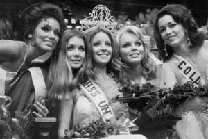 Muere Amparo Muñoz, actriz y Miss Universo