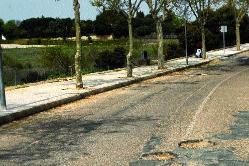 Aún queda por asfaltar una zona de colegios