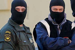 Los etarras detenidos cometieron 16 atentados