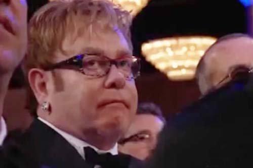 La furia de Elton John por perder el Globo de Oro