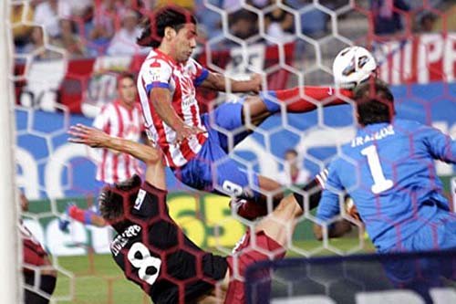Radamel Falcao destroza al Athletic de Bilbao