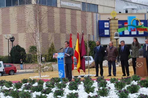 Inaugurada la Plaza Juan Antonio Samaranch