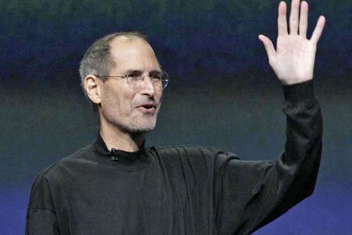 Jobs renuncia a su puesto como consejero delegado de Apple