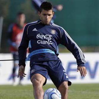 Kun tendría que bajarse el sueldo en el Madrid