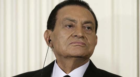 Mubarak, empieza a responder por la muerte de 800 opositores