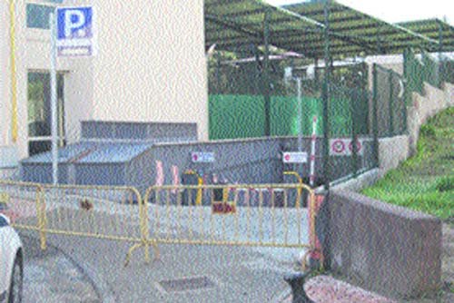 Cierre nocturno del parking y nueva antena en ?Los Cedros"