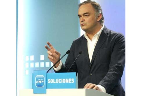Pons pide disculpas por el brindis con Bildu