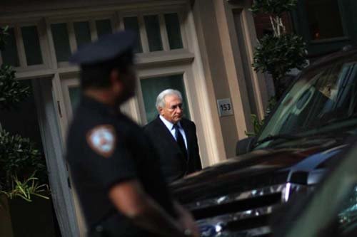 DSK le dijo a la Policía que tenía inmunidad