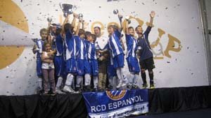 El Espanyol,  campeón de la II edición de la Liceo Europeo Cup