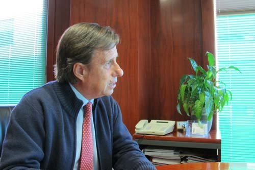 García de Vinuesa toma posesión del cargo