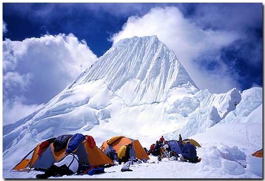 Andinismo en el Perú, Un país para aventureros