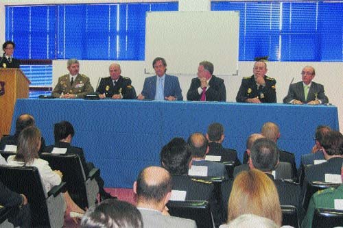 Récord de policías en la Comisaría de Avda. de España