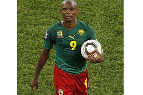 Etoo a un periodista: "Usted no merece existir"