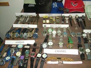 Detenida banda que vendía falsificaciones por internet