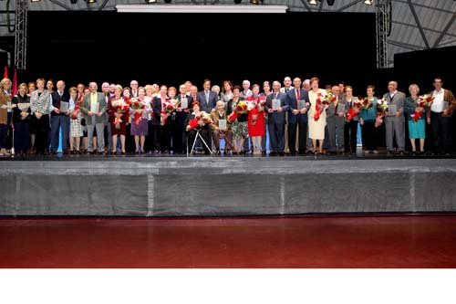 Reconocimiento a 22 parejas por sus Bodas de Oro