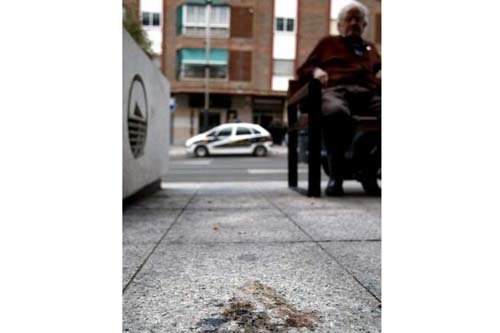 Mata a un hombre en un bar en Bilbao y hiere a seis más