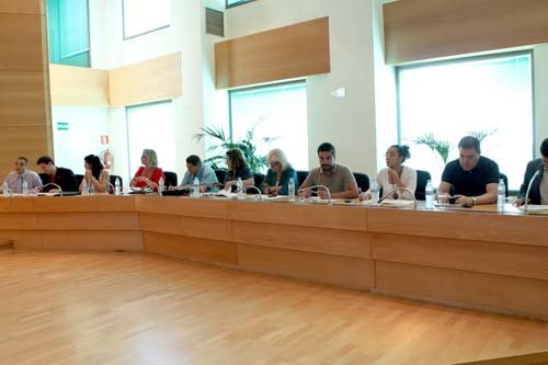 Primer pleno de la corporación y primera falta de Caballero