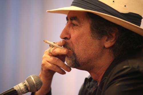 Un hotel de Montevideo paga por un cigarrito de... Sabina