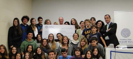 La Fundación del colegio Base entrega a Save The Children casi 10.000 euros