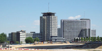 Sanitarios del hospital de La Paz dan positivo