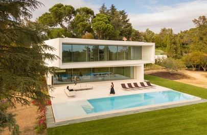 Villa de obra nueva en La Moraleja con privilegiadas vistas al golf