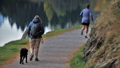 El Gobierno autoriza los paseos y el deporte individual de 6 a 10 horas y de 20 a 23