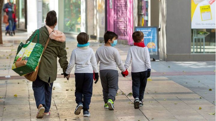 El Gobierno comunica que los niños menores de 14 años podrán salir ``a pasear´´