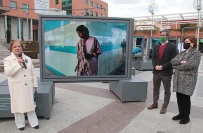 La Plaza Mayor luce la exposición “Tierra de sueños”