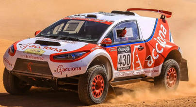 Sanse expone el primer coche eléctrico que compite en el Rally Dakar