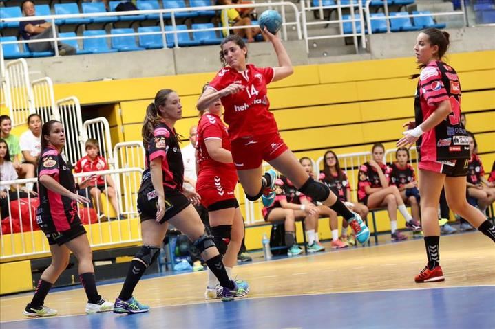 Las chicas del Helvetia se juegan la temporada delante de su afición