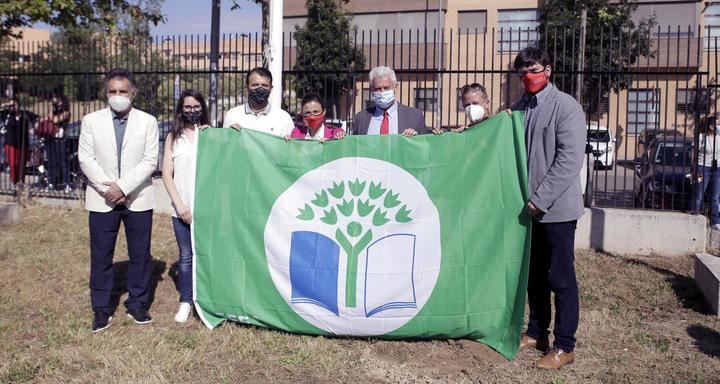 Tres ecoescuelas de Sanse renuevan sus banderas verdes