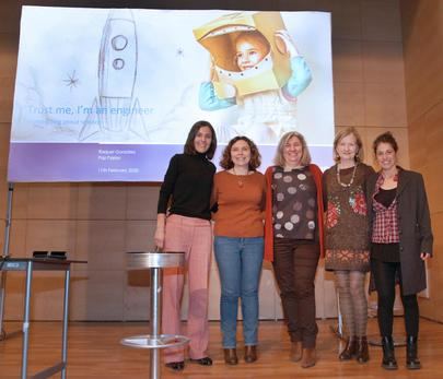 Los escolares de Alcobendas se interesan por el papel de las mujeres en la investigación