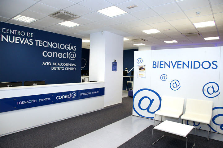 El centro de nuevas tecnologías Contac@ continúa con su formación