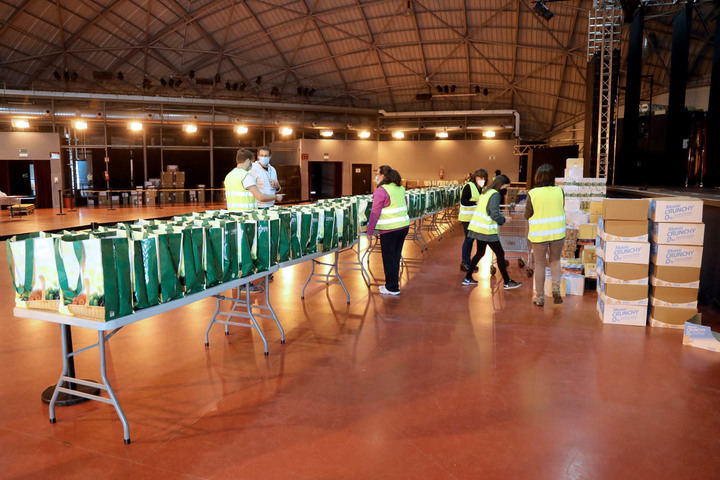 Alimentos frescos para 270 familias vulnerables de Alcobendas