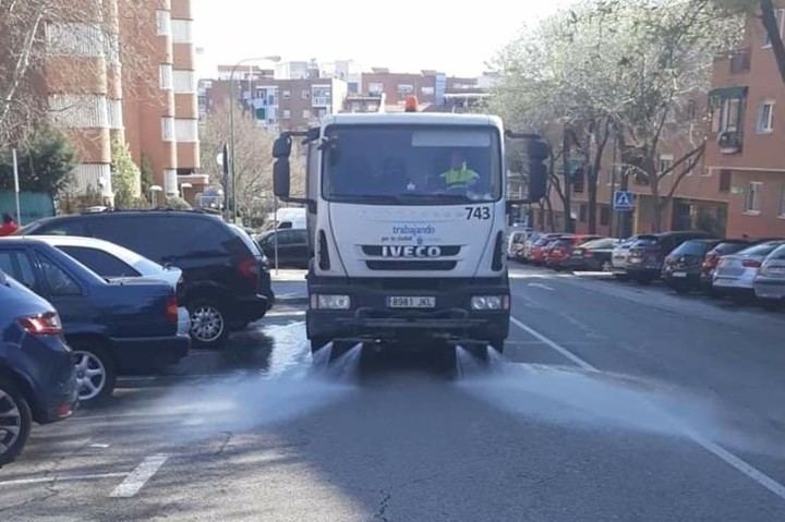 Limpieza intensiva por las calles de Alcobendas por la crisis del Covid – 19