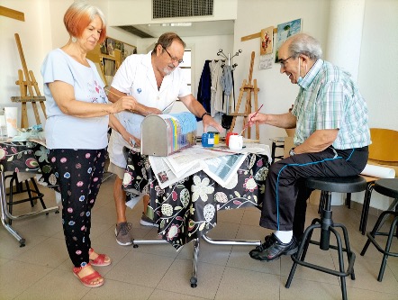 Alcobendas reparte libros en ‘busca’ de lectores por la ciudad