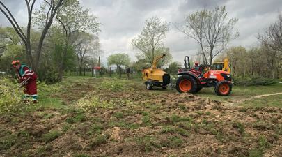 Comienzan los trabajos en las zonas verdes de la avenida Isla Graciosa