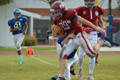 Pruebas de acceso para jugar con los Royal Oaks Knights de fútbol americano