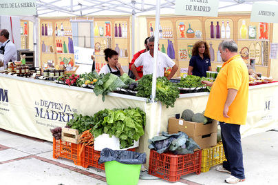 Mercado Agroecológico en el Paseo de Valdelasfuentes