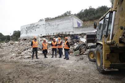 Se inicia la demolición de las antiguas caballerizas de Fuente del Fresno