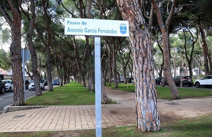 El empresario Antonio García Fernández es honrado con un paseo en su nombre en La Moraleja