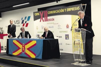 XII Copa Comunicación , coches y golf se dan la mano