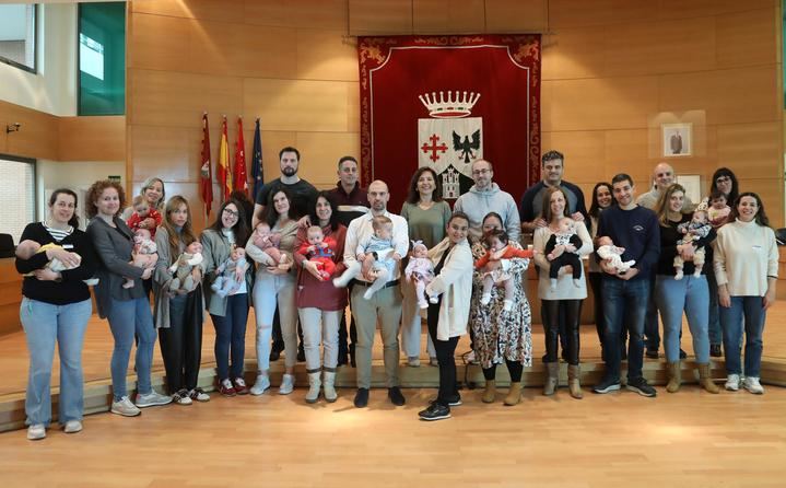 Alcobendas da la bienvenida a los recién nacidos