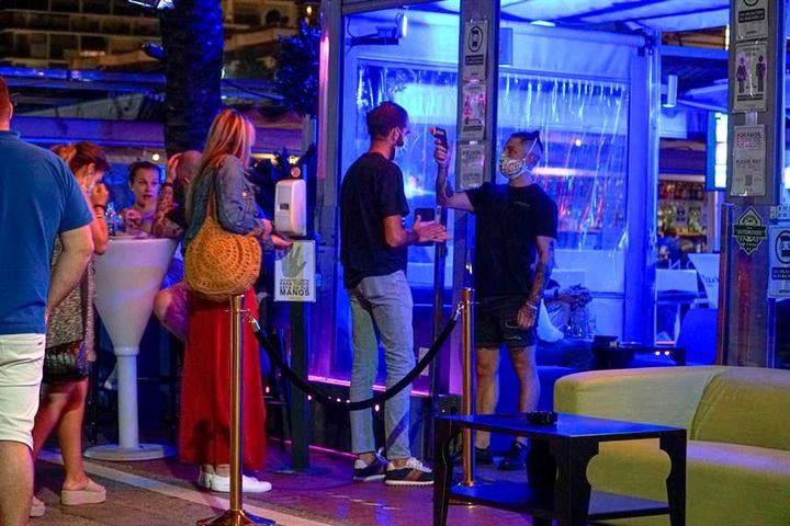 La Comunidad elimina las restricciones de aforo en toda la actividad económica y social