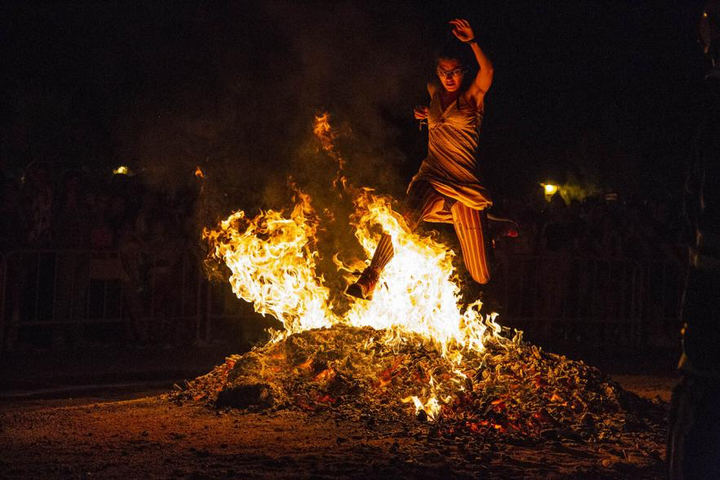 Alcobendas celebra el solsticio de verano con hogueras, música, talleres, desfile de antorchas,…