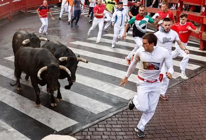 El séptimo y penúltimo encierro con toros de Zalduendo deja una alta participación