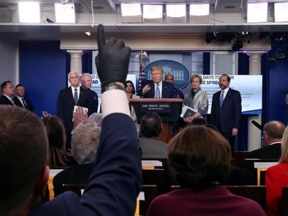 Trump cree que la epidemia podría estar controlada para julio o agosto "como muy pronto"