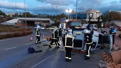 Accidente en la salida del Hotel Amura dirección Madrid