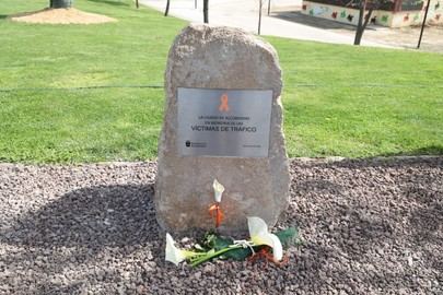 Alcobendas inaugura un monumento en honor a víctimas de tráfico
