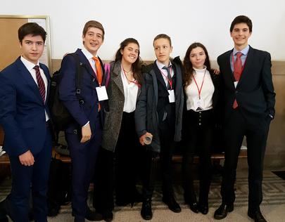 Alumnos del Liceo Europeo se clasifican para la Fase Nacional del Parlamento Europeo de los Jóvenes